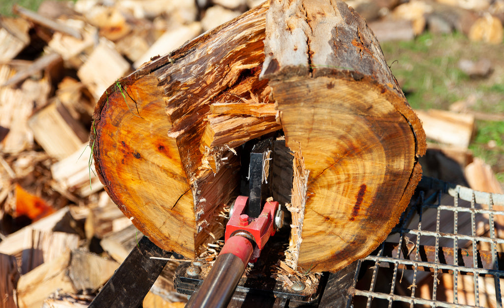 How To Use A Log Splitter - Easy & Safe
