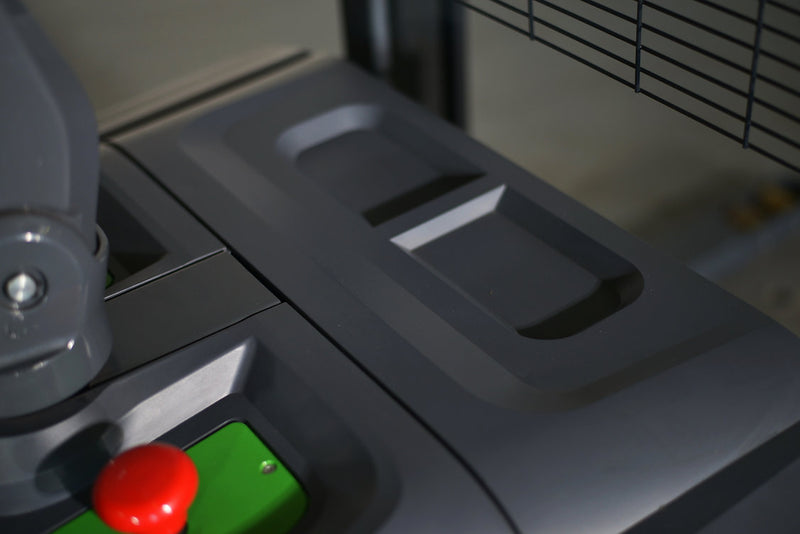 EKKO EB18C-138Li Lithium Straddle Stacker 4000 lb Cap., 138" lift