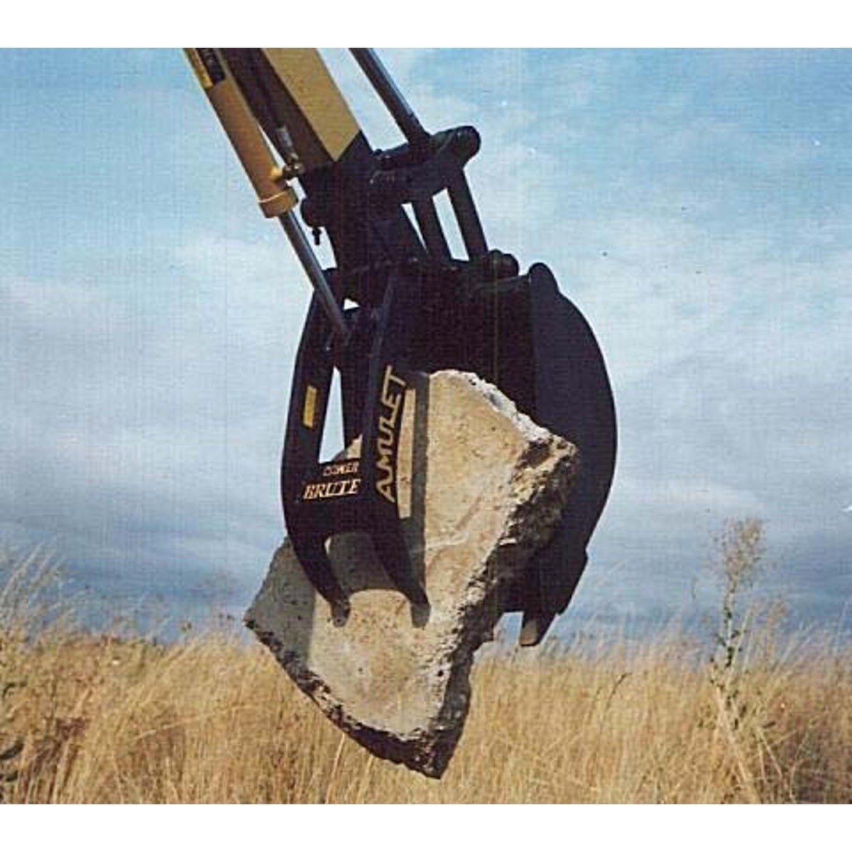 hum ページ POWERBRUTE Hydraulic Excavatorand backhoe Thumb